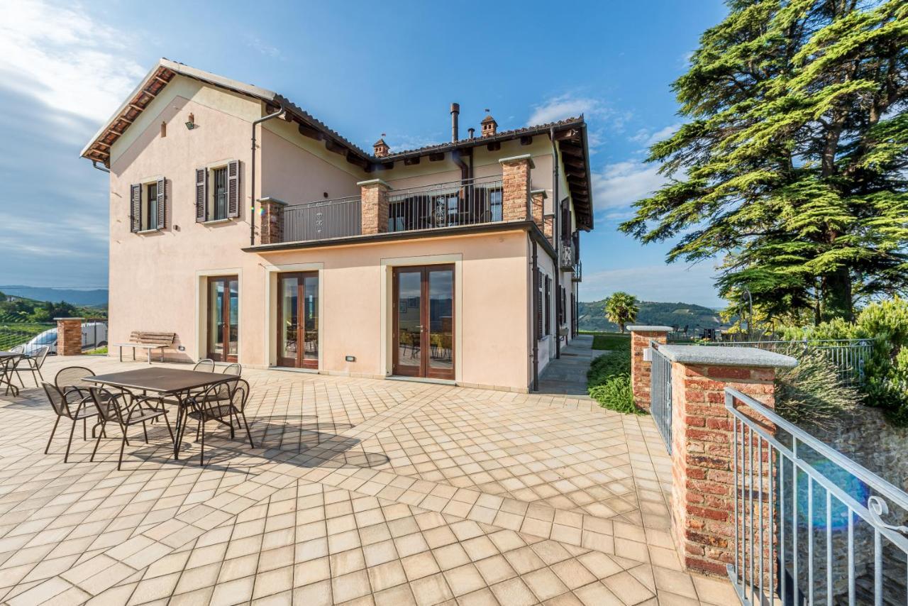 Villa Bricco Paglieri, Entire Villa Альба Экстерьер фото
