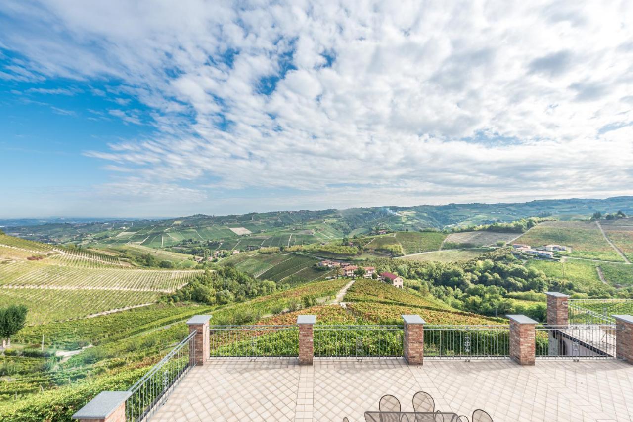 Villa Bricco Paglieri, Entire Villa Альба Экстерьер фото