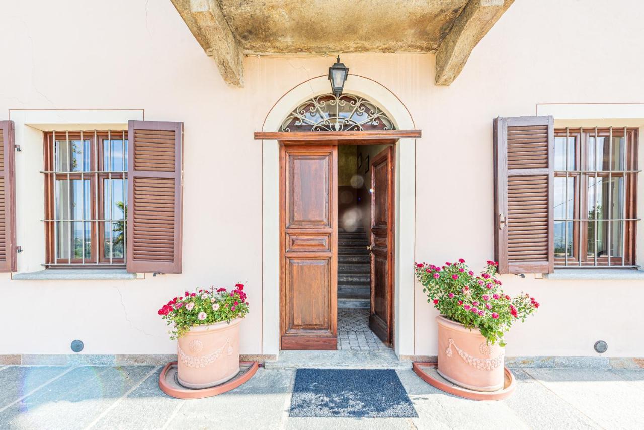 Villa Bricco Paglieri, Entire Villa Альба Экстерьер фото