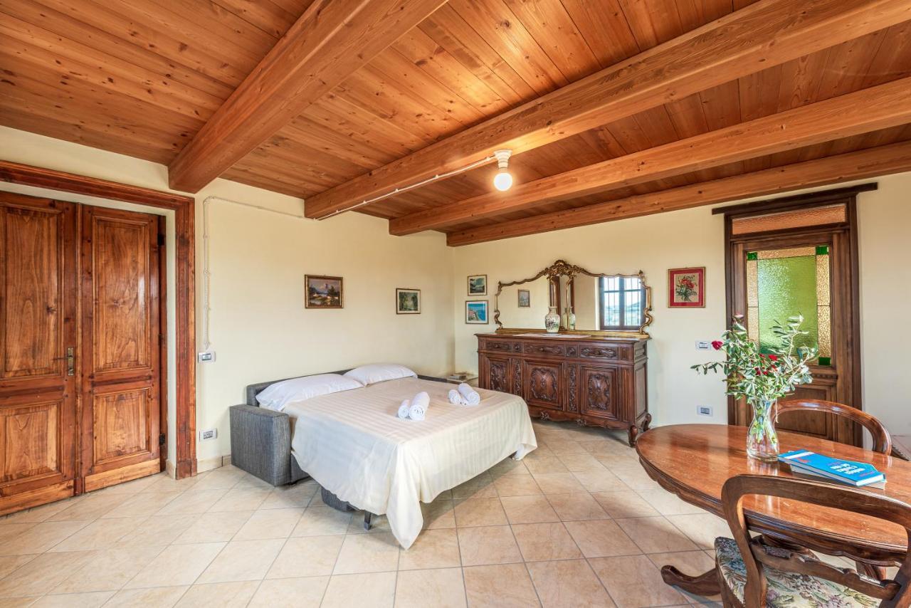 Villa Bricco Paglieri, Entire Villa Альба Экстерьер фото