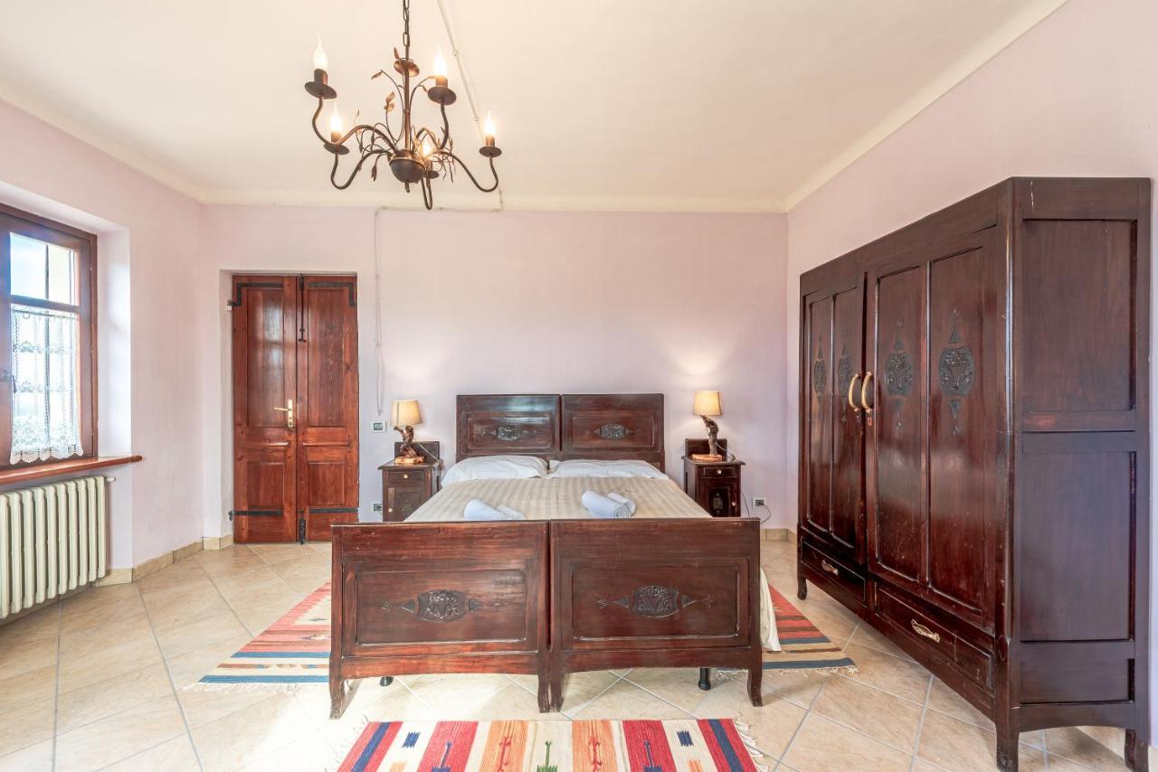 Villa Bricco Paglieri, Entire Villa Альба Экстерьер фото