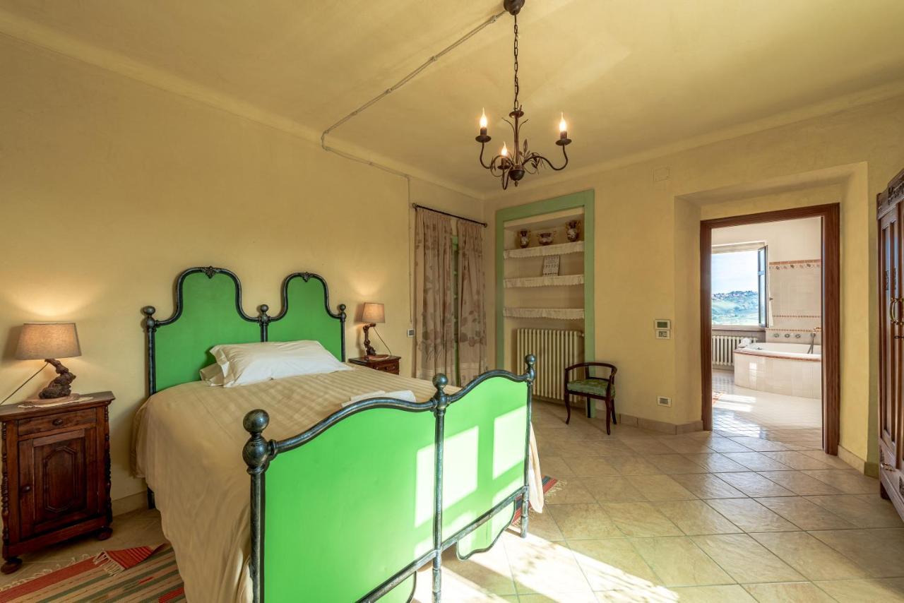 Villa Bricco Paglieri, Entire Villa Альба Экстерьер фото