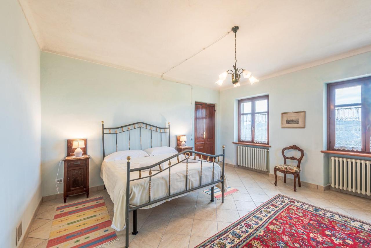 Villa Bricco Paglieri, Entire Villa Альба Экстерьер фото