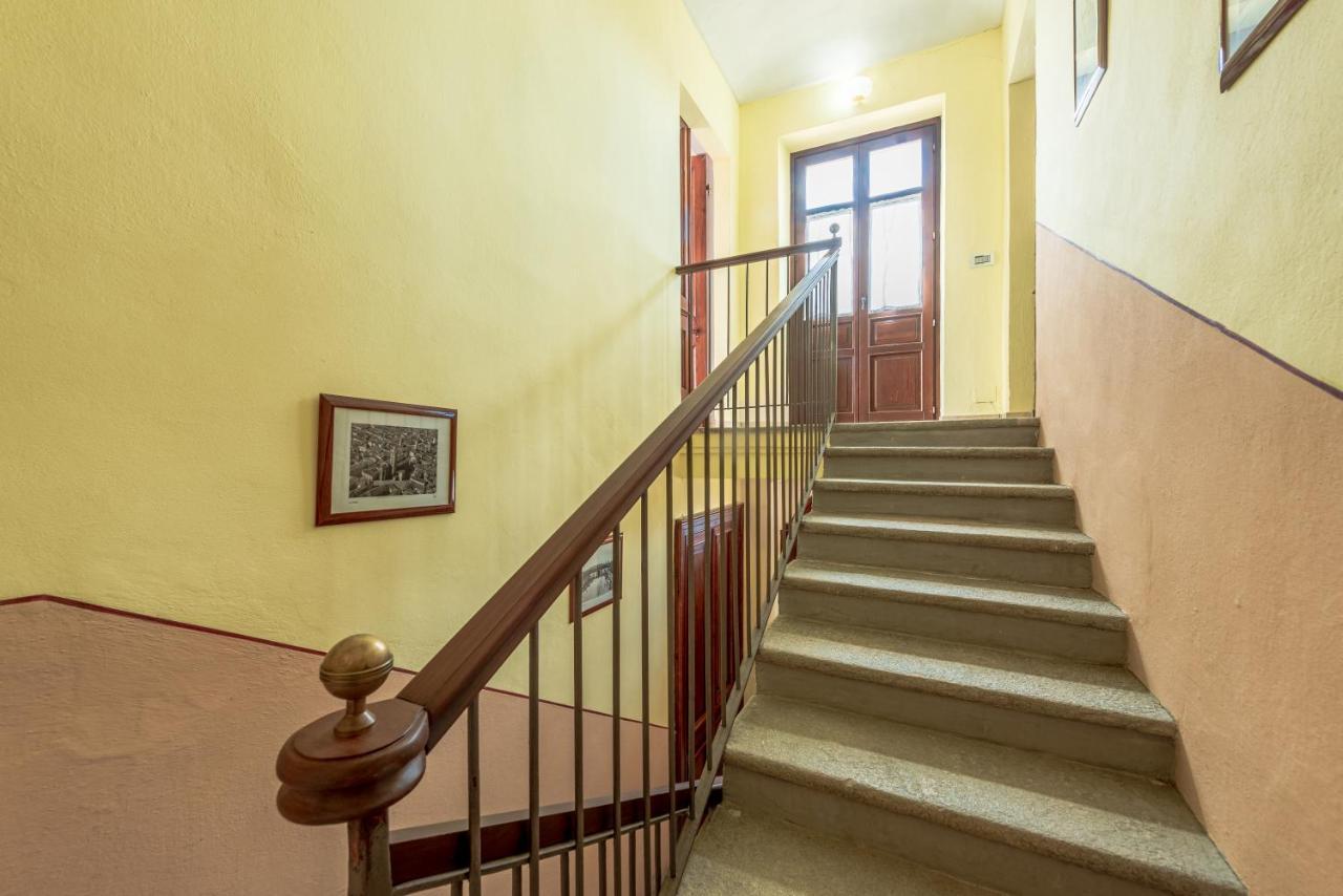 Villa Bricco Paglieri, Entire Villa Альба Экстерьер фото